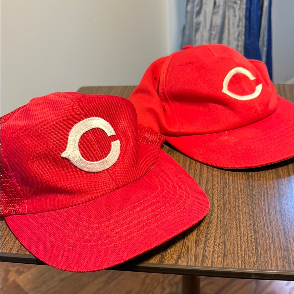 Vintage Reds Baseball Caps!! 🧢
